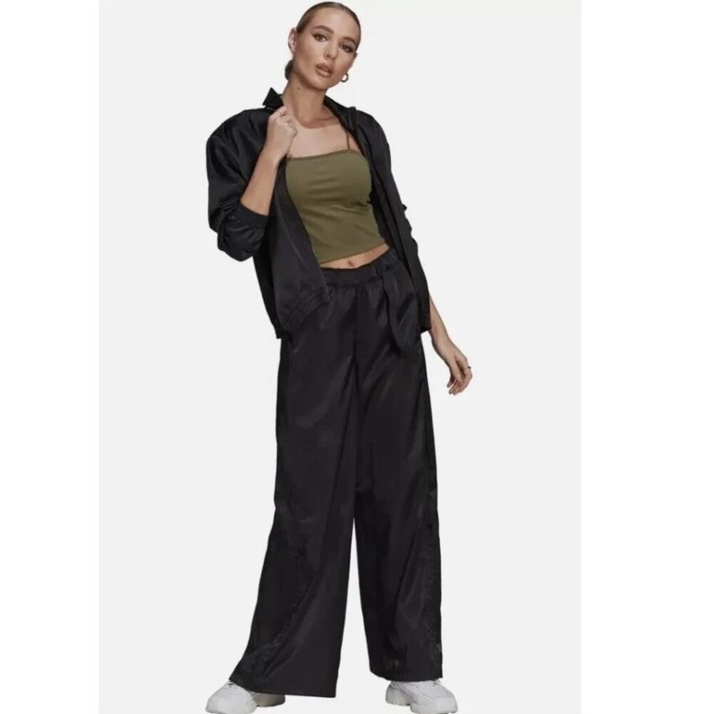 adidas Originals Wide Leg Baggy Satin Cargo Utility Pants in black size small - Picture 3 of 13